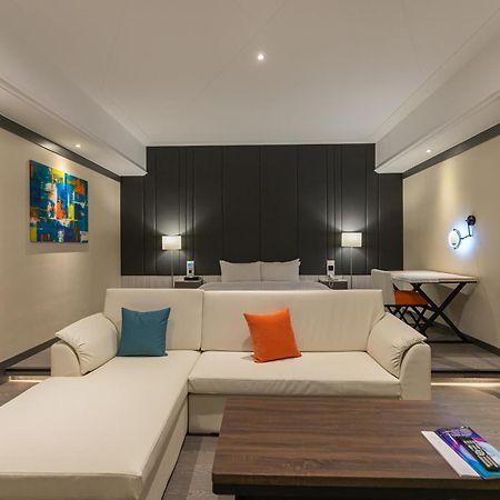 Soho Motel Taoyuan Dış mekan fotoğraf