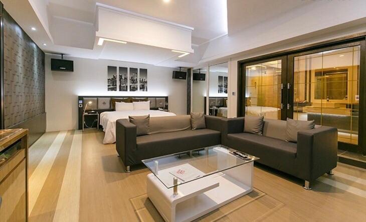 Soho Motel Taoyuan Dış mekan fotoğraf